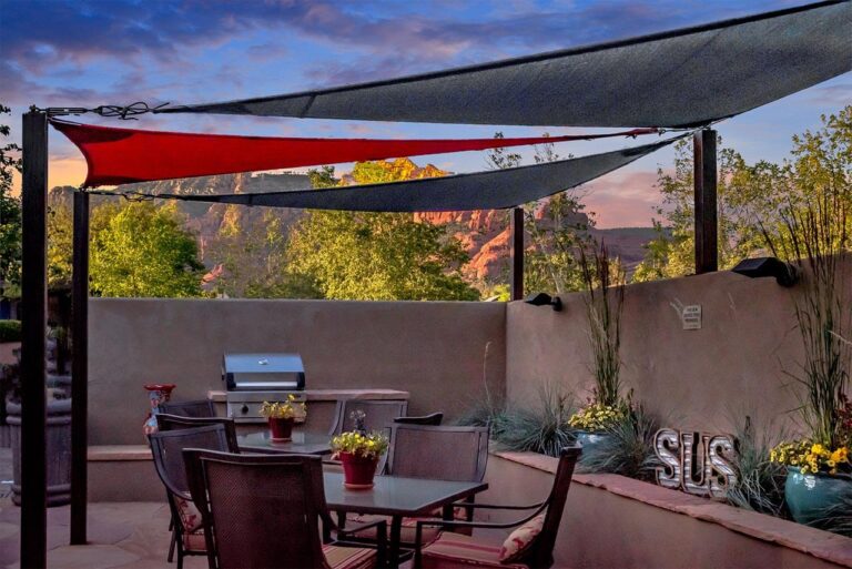 Sedona Uptown Suites Common area mountain view